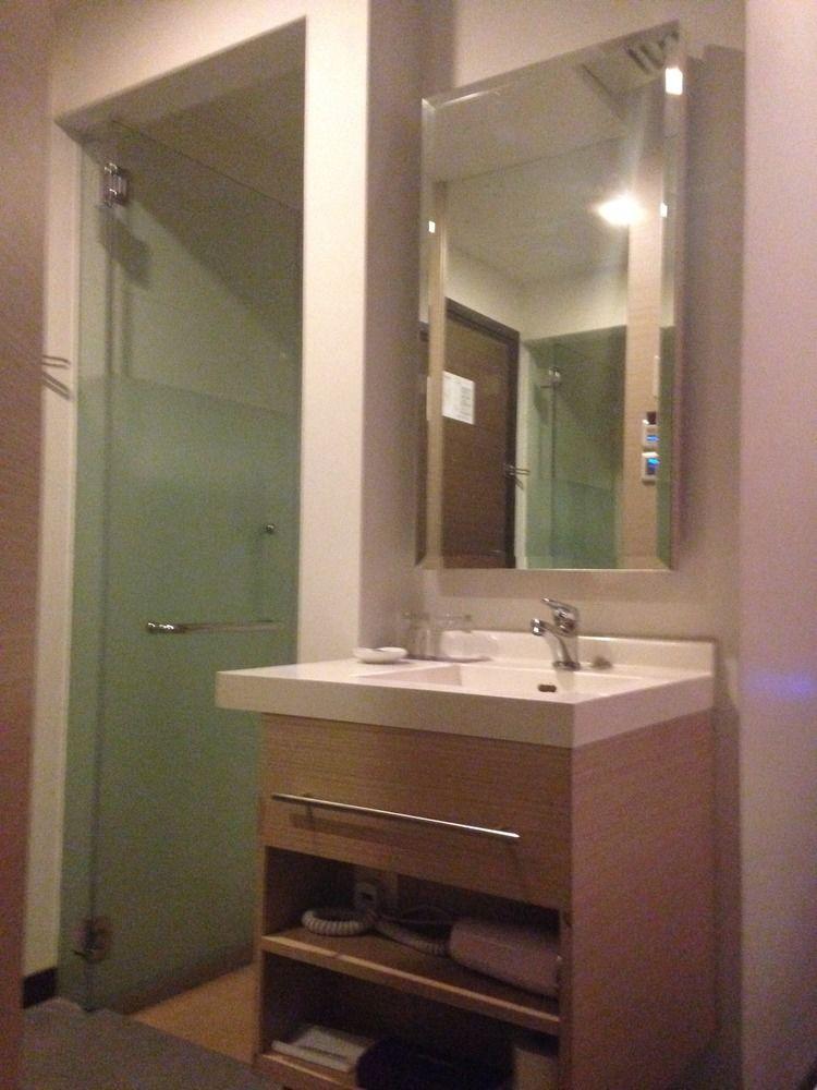 Aqueen Hotel Balestier Singapur Exterior foto